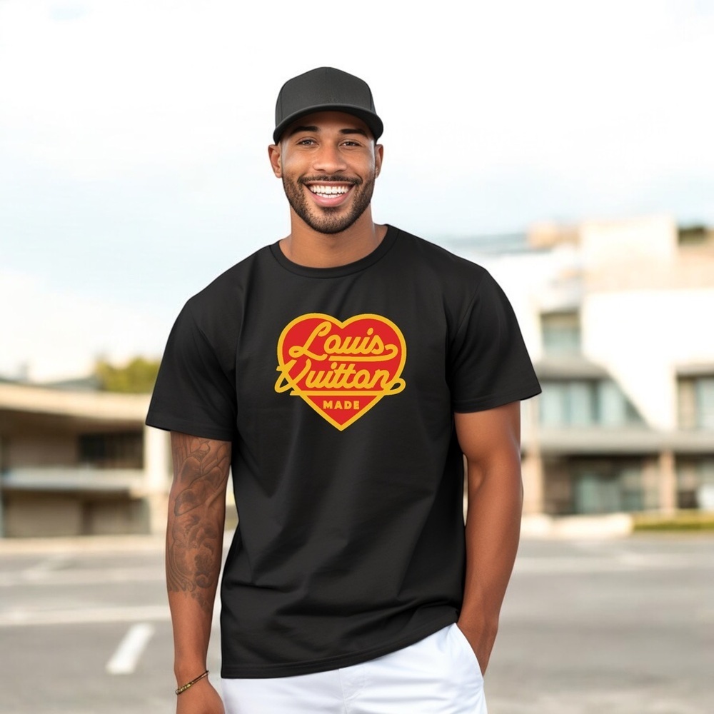 Luxury Candy Heart T Shirt Short Sleeve Love Hearts Monogram white Black Red - Picture 3 of 3